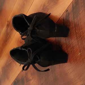 Point Toe Black Boots, Women's Size 6